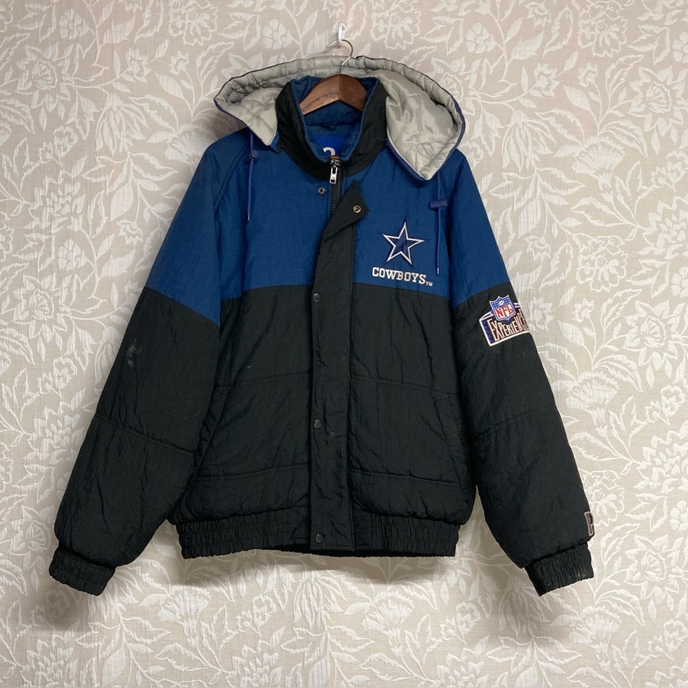 Dallas Cowboys NFL Prolayer Vintage Puffer Jacket With Detachable Hood  Large.